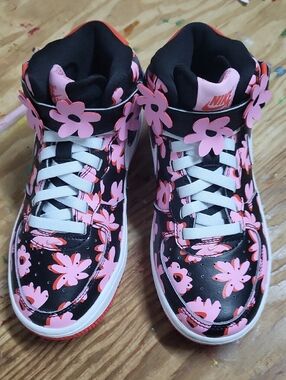 Nike Air Force 1 Kids Floral High-Top Sneakers 3Y